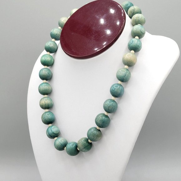 Round Green Wooden Beads Chunky Taiwan Necklace Spring Ring Clasp 18 in Vintage - Picture 4 of 8